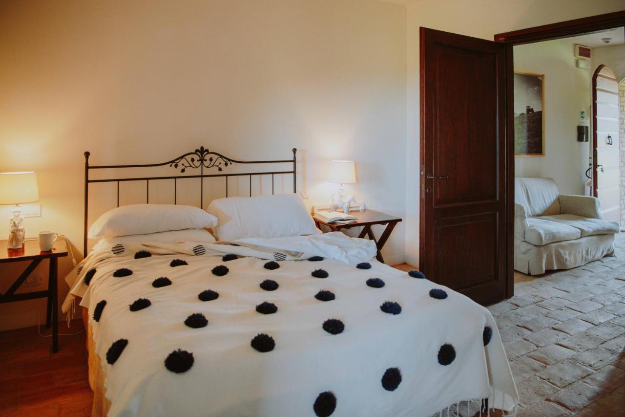 Cinigiano Tenuta Pianirossi מראה חיצוני תמונה
