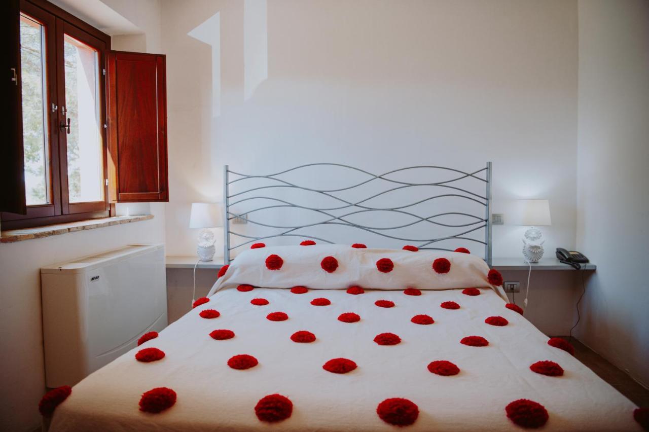 Cinigiano Tenuta Pianirossi מראה חיצוני תמונה