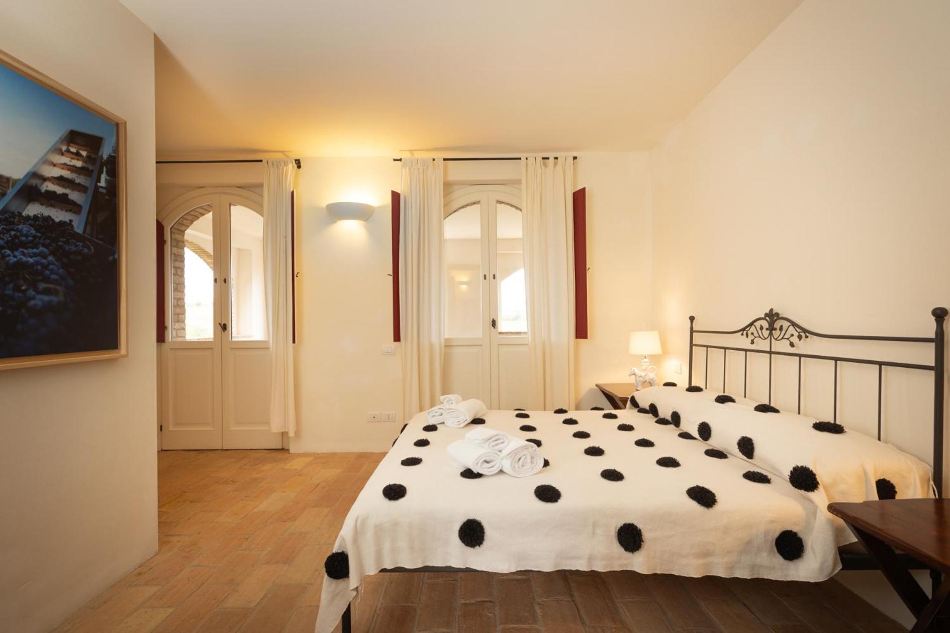 Cinigiano Tenuta Pianirossi מראה חיצוני תמונה