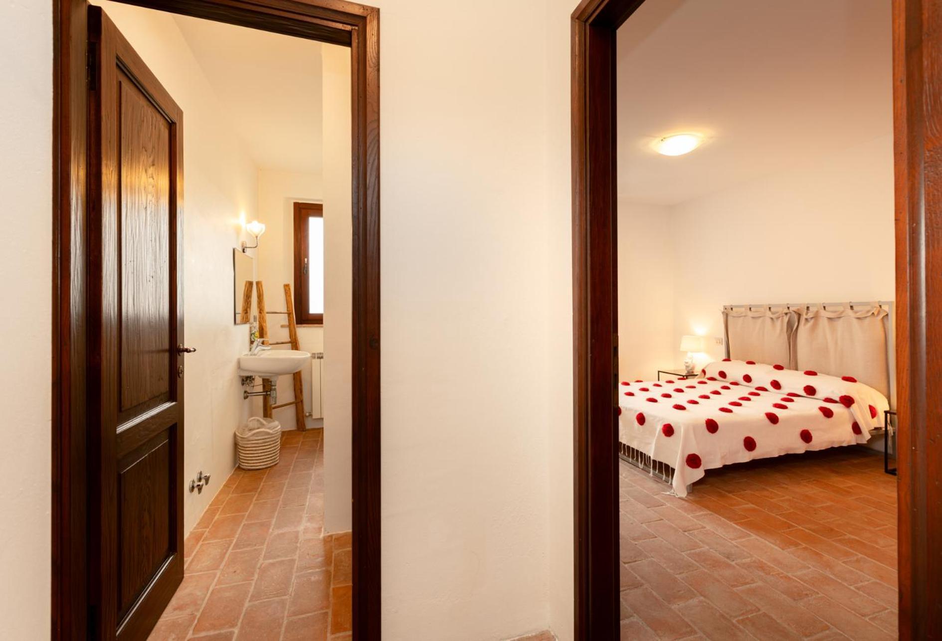 Cinigiano Tenuta Pianirossi מראה חיצוני תמונה